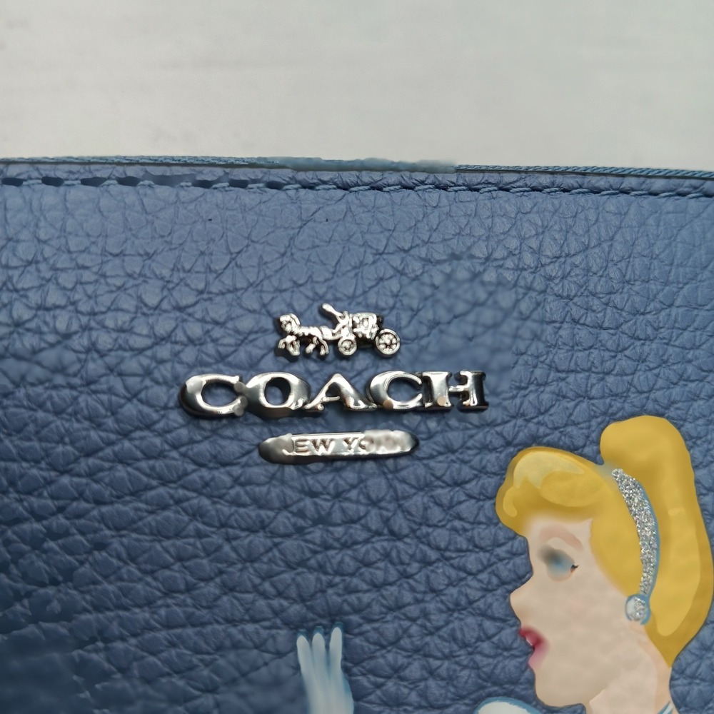 NEW Disney X Coach Medium Id Zip Wallet With Cinderella C2895 Silver/ Periwinkle - Picture 3 of 12